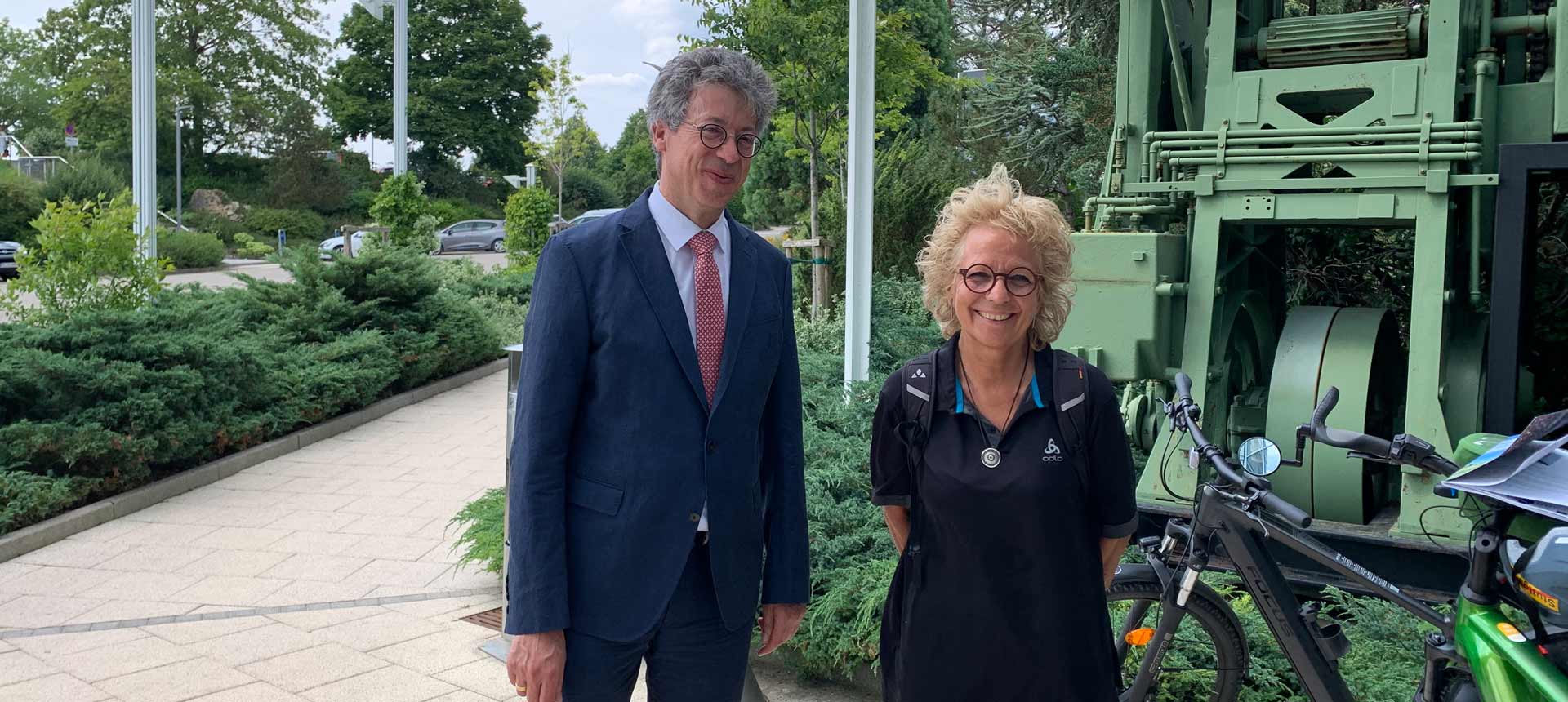 Müller-Gemmeke bei SchwörerHaus zu Besuch