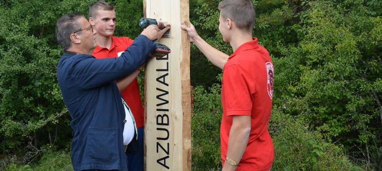 Nachhaltigkeitstag 2021 Pate für Azubiwald