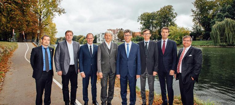 Geschäftsführer Johannes Schwörer als Verbands-Präsident wiedergewählt Geschäftsführer Johannes Schwörer als Verbands-Präsident wiedergewählt