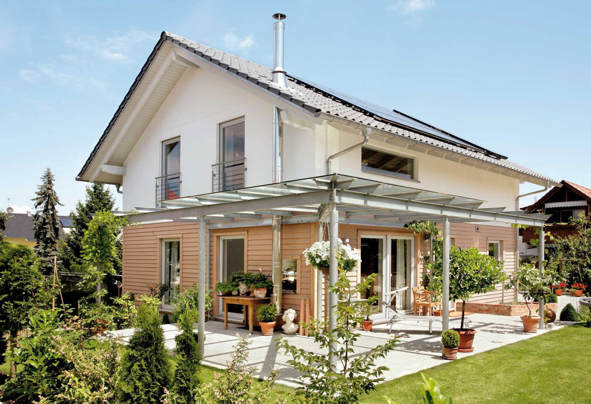 Einfamilienhaus-ueberdachte-Terrasse