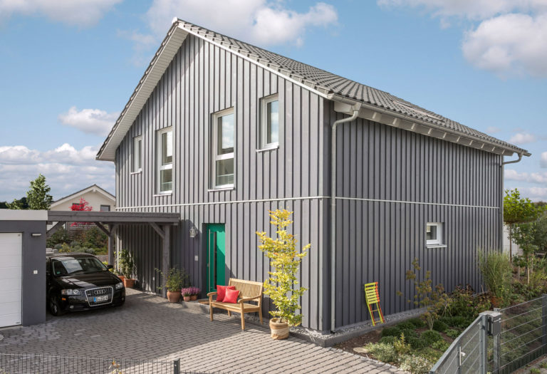 Einfamilienhaus mit Holzfassade