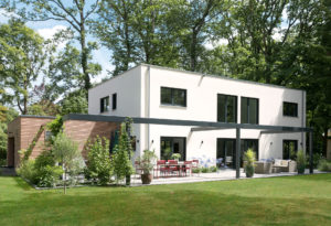 Moderne Villa mit Flachdach