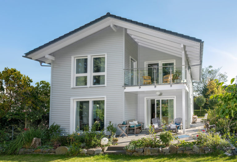 Modernes Holzhaus von SchwörerHaus