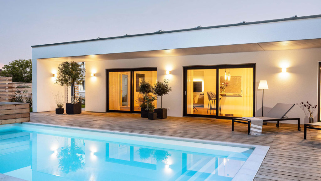 Luxus Haus Flachdach mit Pool