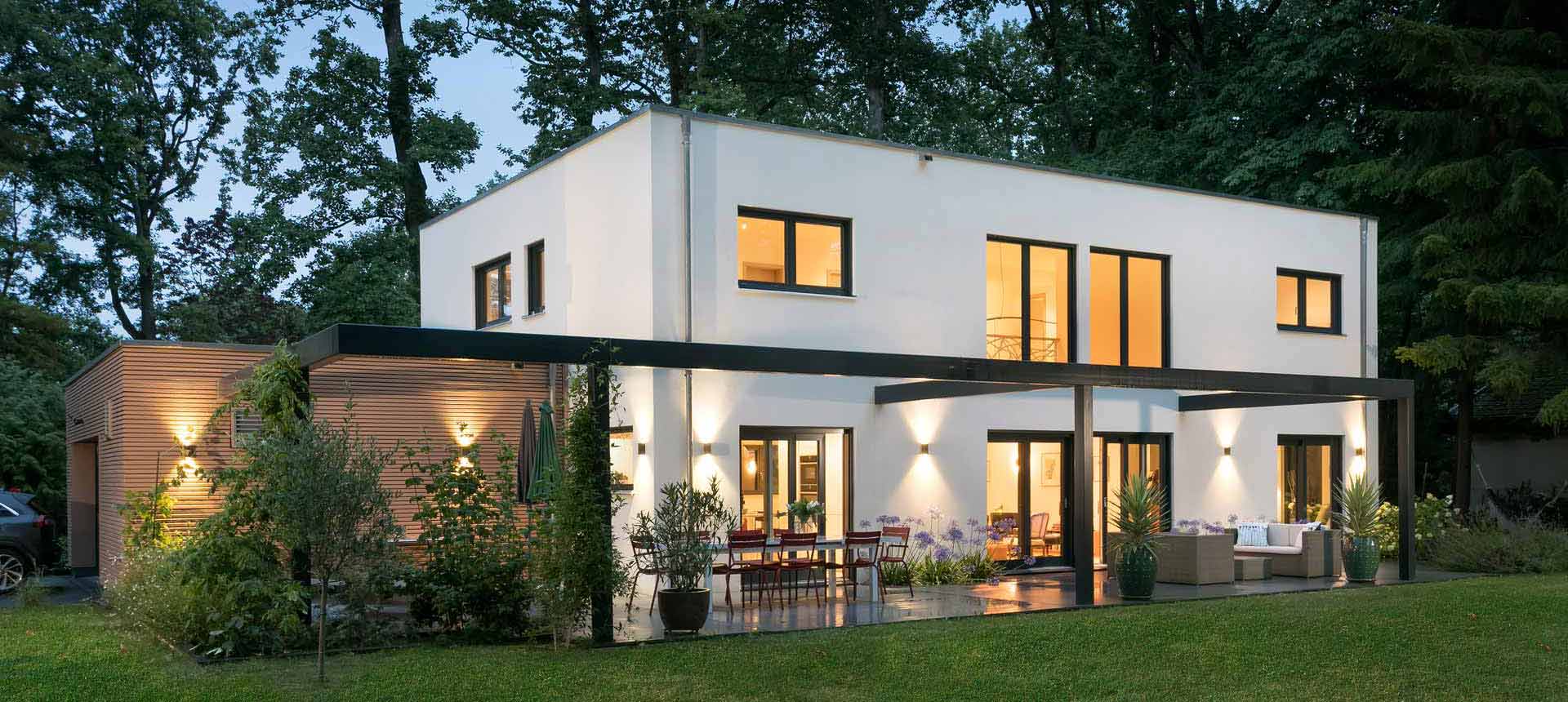 Moderne Villa mit Flachdach