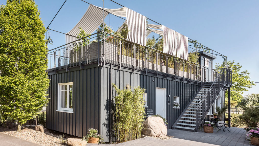 Modulares Haus alleinstehend mit Anbau
