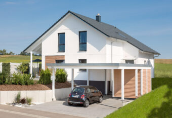 Einfamilienhaus-mit-Satteldach
