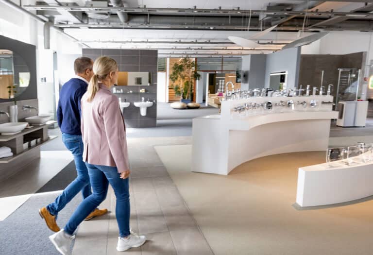 Schwörer-Bemusterung Badausstellung