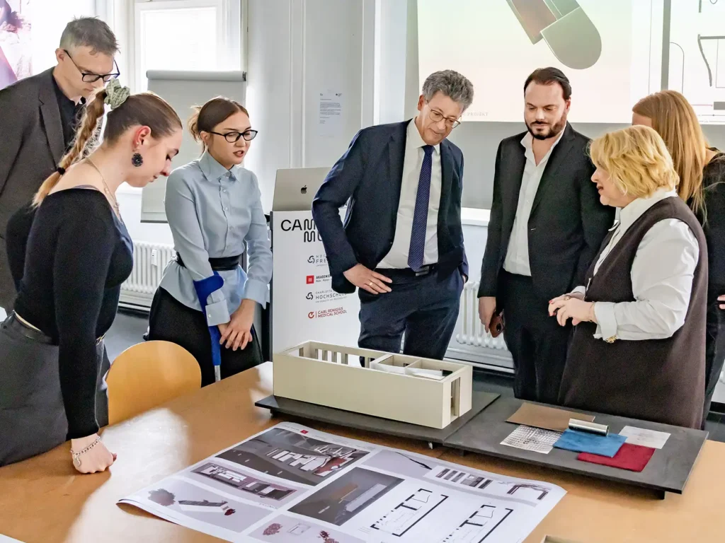 Schulterblick in München für den New Living Award