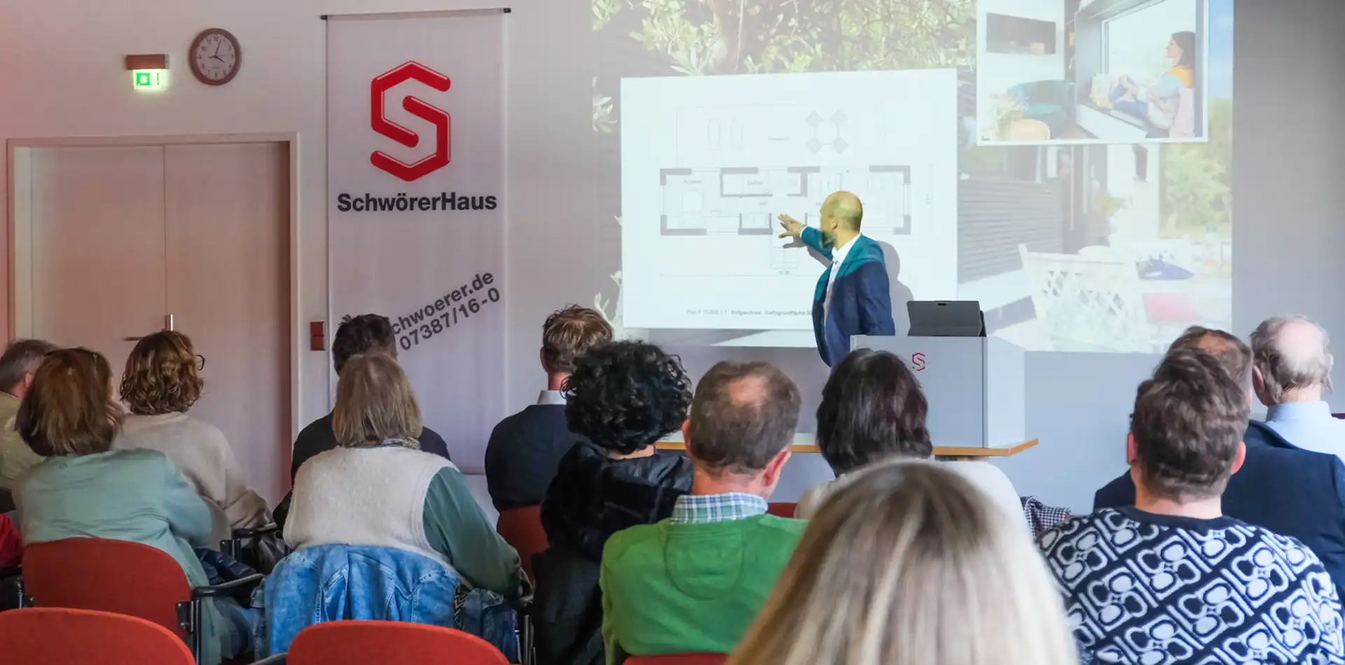 Schwäbische Alb Tourismusverband zu Besuch bei SchwörerHaus - Vortrag zum Thema FlyingSpaces