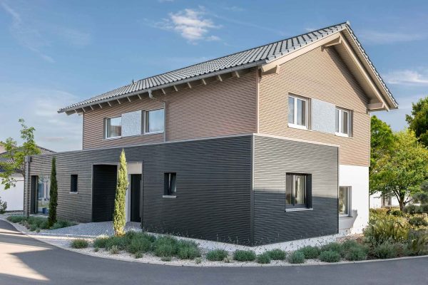 Einfamilienhaus mit Anbau