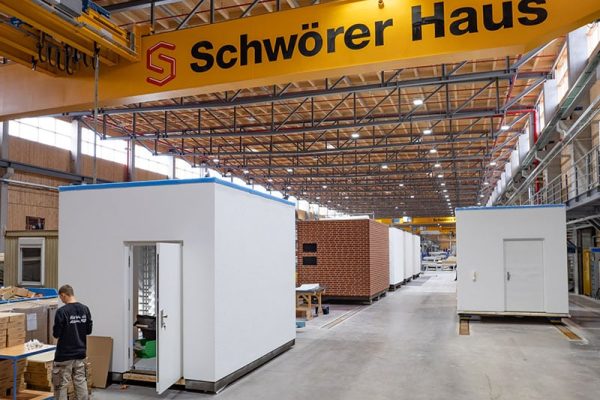 Technik Modulproduktion FlyingSpace-Halle