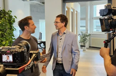 WDR-Filmteam zu Besuch bei SchwörerHaus für die Sendung "Ausgerechnet Fertighaus"