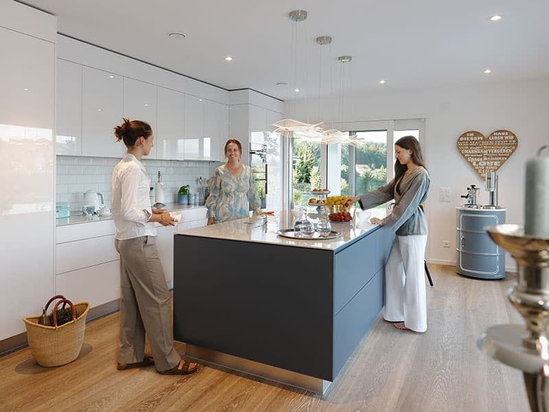 premiumhaus-kueche-als-treffpunkt